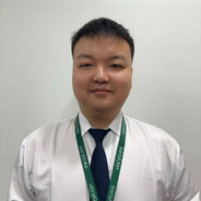 AAA房产中介小杨