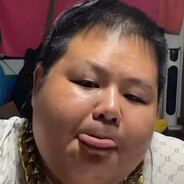 能坐我大胃袋上吗