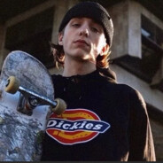 база кормит