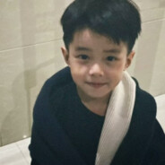 屁股拉稀左手接