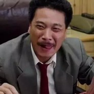 他们在B里进进出出