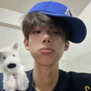 帅气忧郁的世界拯救者