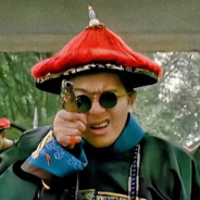 今晚别让咱奶出门