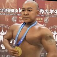 阿诺爱打枪