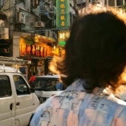 一块费列罗巧克力