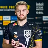 李太白.....不白