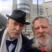 Dziadek ile zarabiasz 5zł?