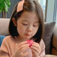 纵马踏花向自由.