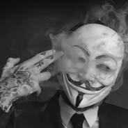 遇见她，如春水映梨花