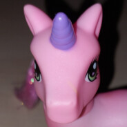 uNiCorN, bI+cH!