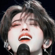 JK脱离裤腿进入她的花蕊