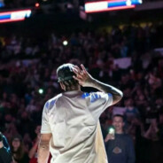 她和篮筐我都进