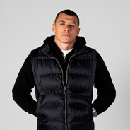 кyпюpы пaдaют нa пoл