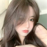 喜欢猫猫的19岁美女