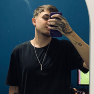 Ruim e triste
