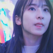 她与晚风皆是情