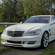 240km/h PEEK Mercedes S 550