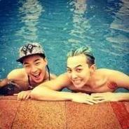 再拿滋崩滋我就开叉车叉死你