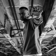 ZiN9I (человек яйца)