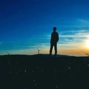 人生何处不青山