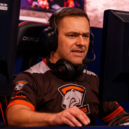 El Presidente Carol Nowrocky