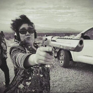 六旬老太拿包上A小了