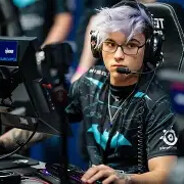 𝑇𝓌𝒾𝓈𝓉𝓏𝓏``