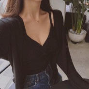 前不凸后不翘的性感女孩