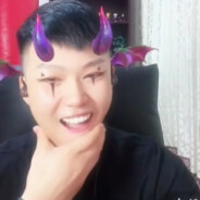 小猫爱吃小兰花