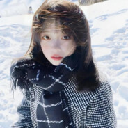 她的眼睛像繁星