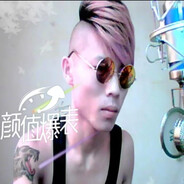 蝴蝶落在鼻尖上。