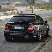 Mercedes W204 C63 AMG