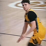 想变成小电冲进哨兵里