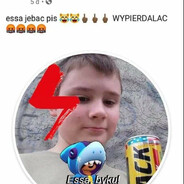 Jade na skuterku po ulicach