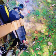 瘦巴巴的老爷们一起走