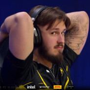 产房传喜讯这把当爹了~