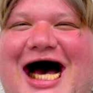 mustafa's avatar