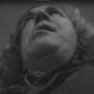 ما لا يقتل يجعله أ