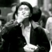 不给饭吃我就哭