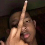 帅气薯条不蘸过期番茄酱