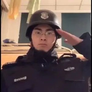 抗起枪来就是兵