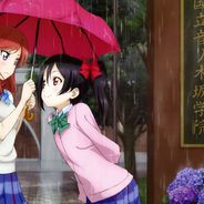 曾见雨下樱成冢