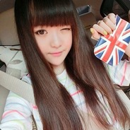 江畔何人初见月