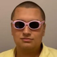 Tegeszmegespompompomfikumiku