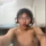 想变成雨伞，她下雨时就能抓住我钩把了