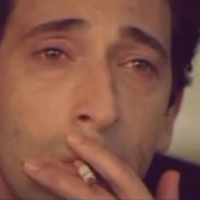 双手尤在何须女友