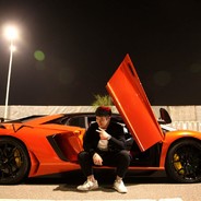 专踢瘸子那条好腿