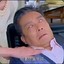 你看你爸呢