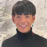 大烟杆嘴里塞 我只抽第五代