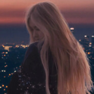 边陶吉吉边逃避